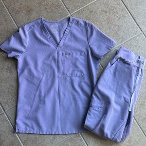 Figs Light Purple Lilac Scrub Set Small